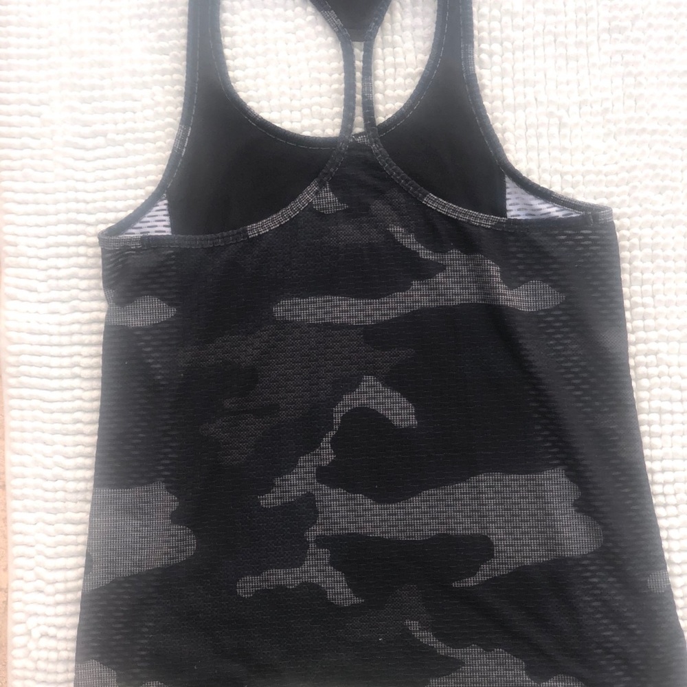Under Amour camouflage women tank